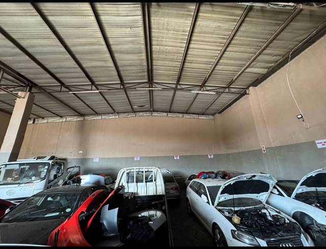 520M² WAREHOUSE TO LET IN PRETORIA WEST